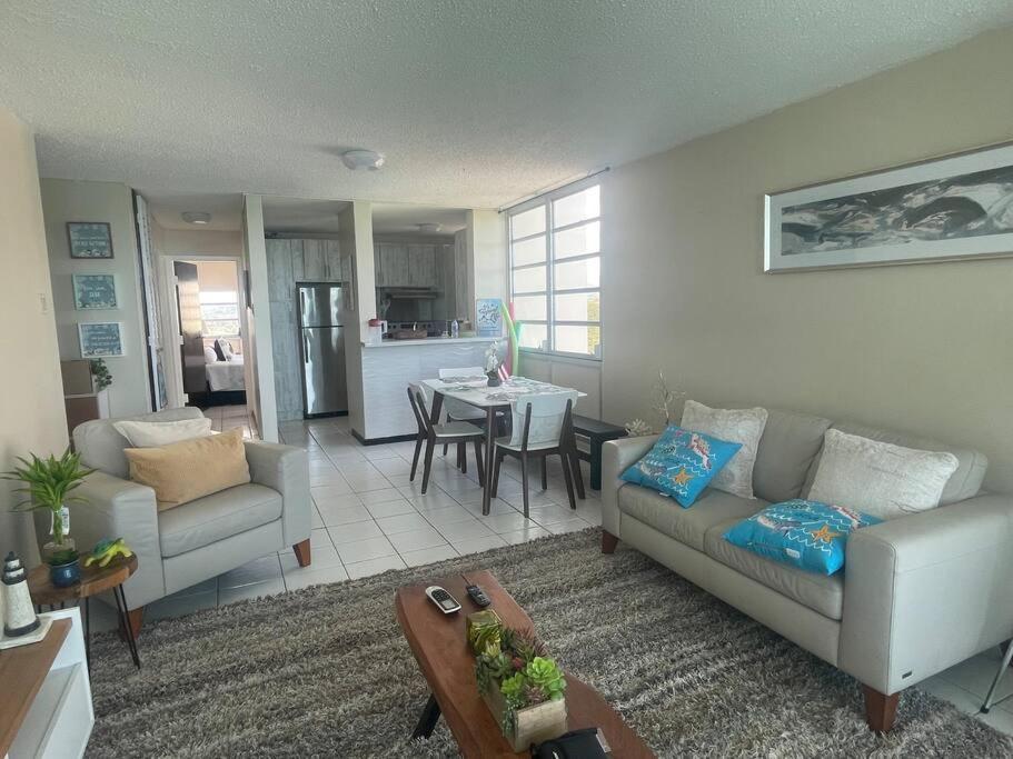 Ocean View 2 Bed 1 Bath 2 Parkings & Pool @ Dos Marinas Fajardo Apartment Exterior photo