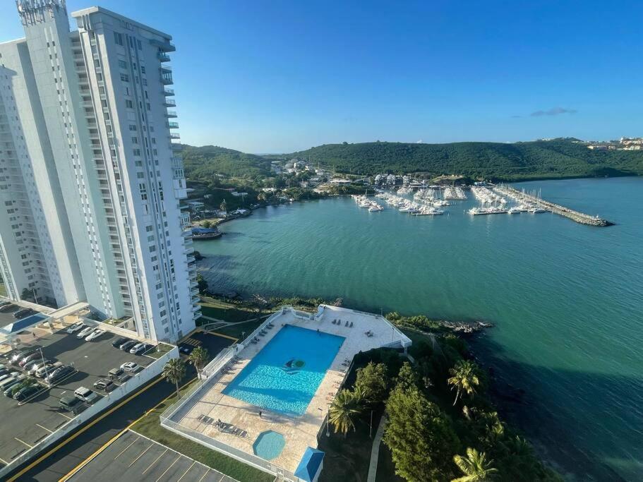 Ocean View 2 Bed 1 Bath 2 Parkings & Pool @ Dos Marinas Fajardo Apartment Exterior photo