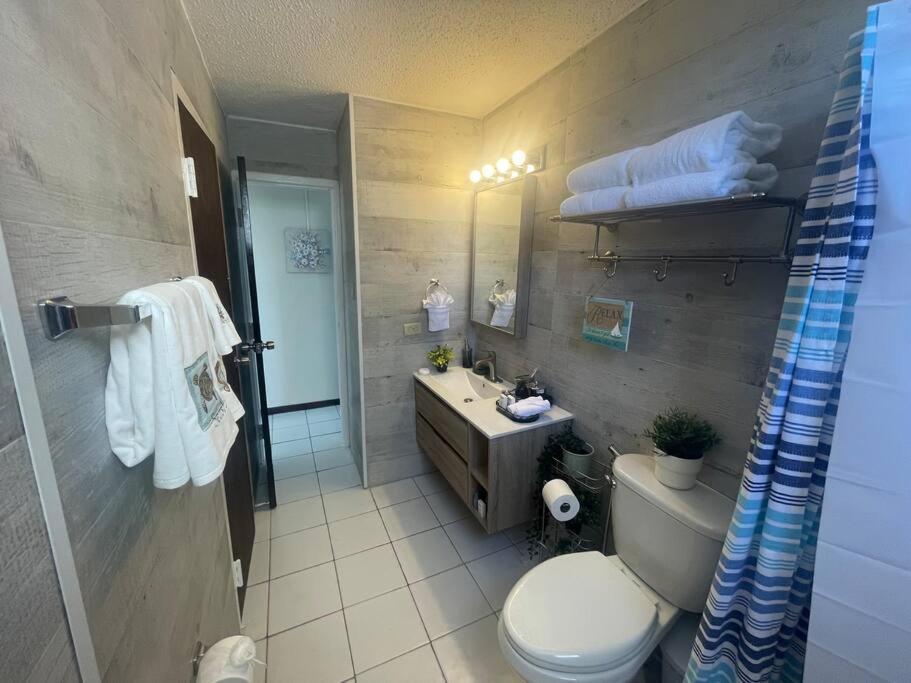 Ocean View 2 Bed 1 Bath 2 Parkings & Pool @ Dos Marinas Fajardo Apartment Exterior photo