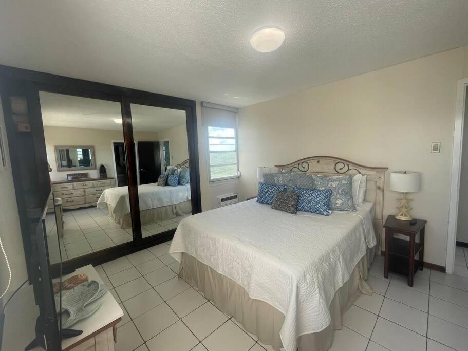 Ocean View 2 Bed 1 Bath 2 Parkings & Pool @ Dos Marinas Fajardo Apartment Exterior photo
